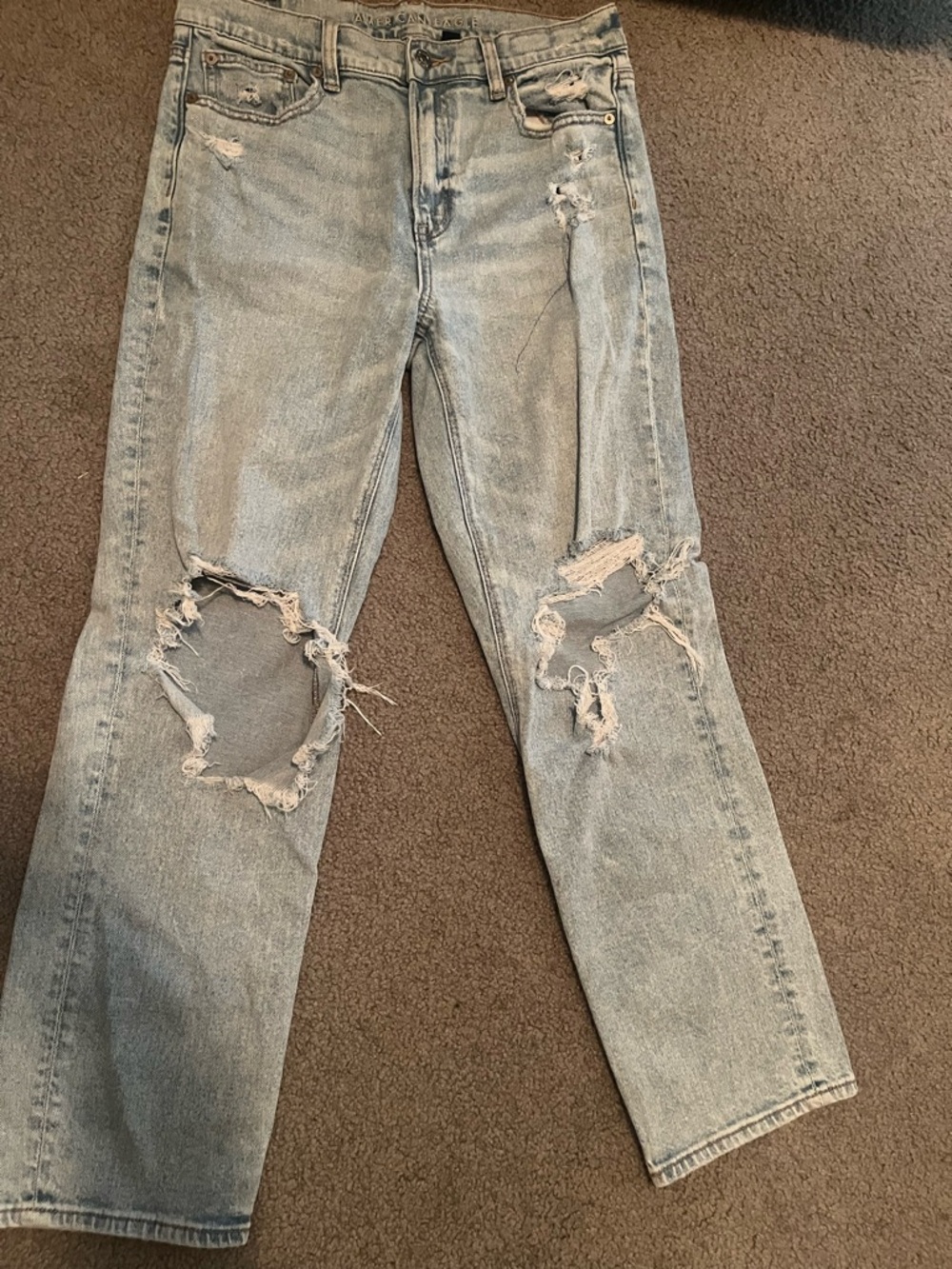 American Eagle Outfitters Light Blue Distressed Boyfriend Jeans